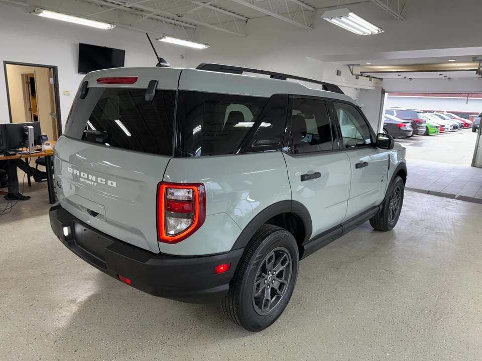 2024 Ford Bronco 6th Gen - Image 11 of 21