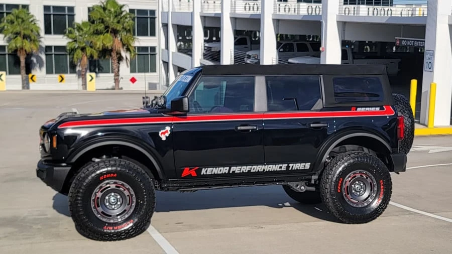2024 Ford Bronco 6th Gen - Image 9 of 29