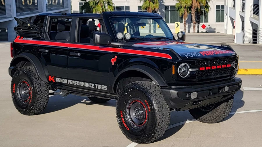 2024 Ford Bronco 6th Gen - Image 19 of 29