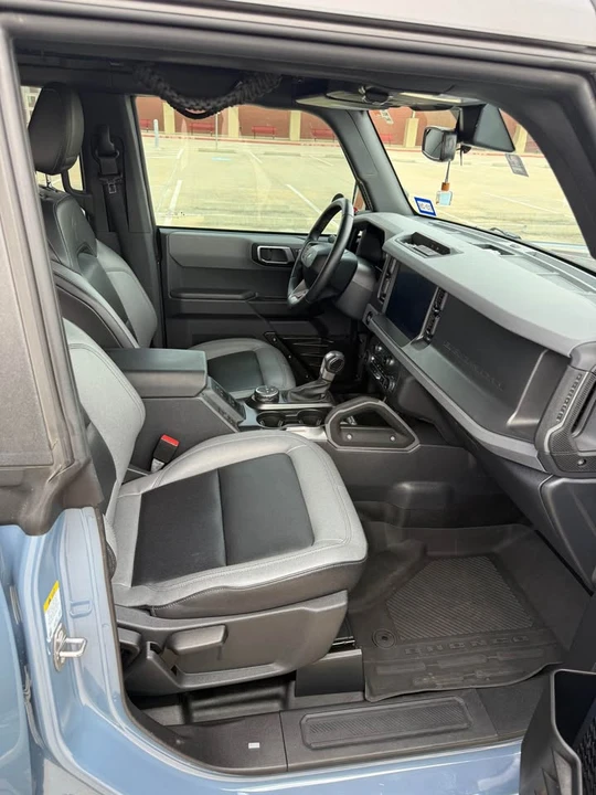 2024 Ford Bronco 6th Gen - Image 9 of 10