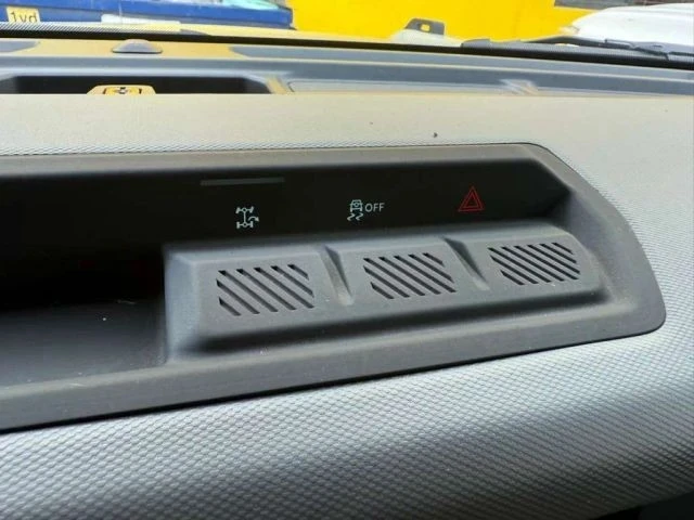 2024 Ford Bronco 6th Gen - Image 19 of 21