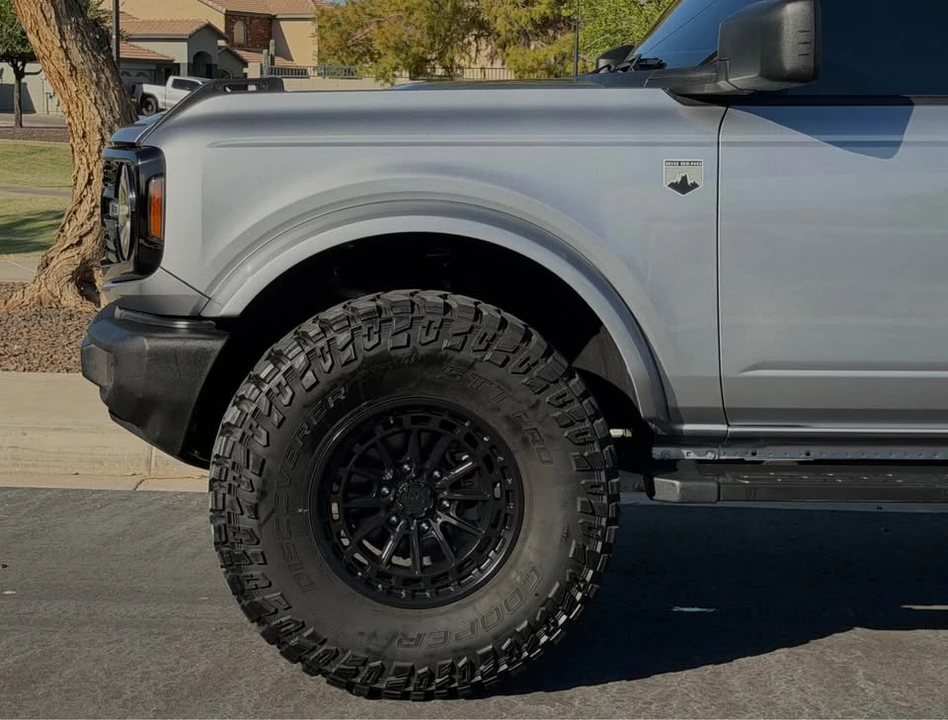 2024 Ford Bronco 6th Gen - Image 6 of 12