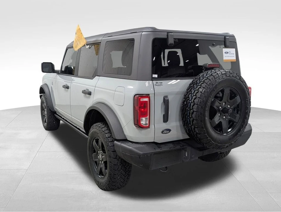 2024 Ford Bronco 6th Gen - Image 10 of 12