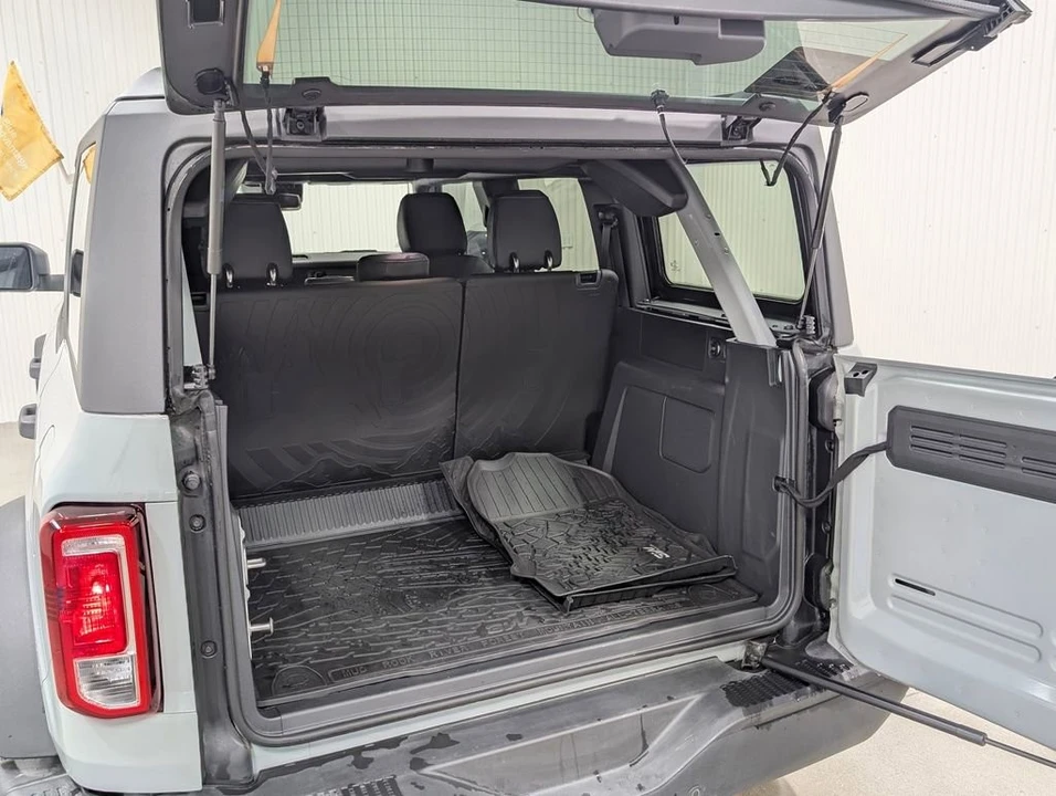 2024 Ford Bronco 6th Gen - Image 9 of 12