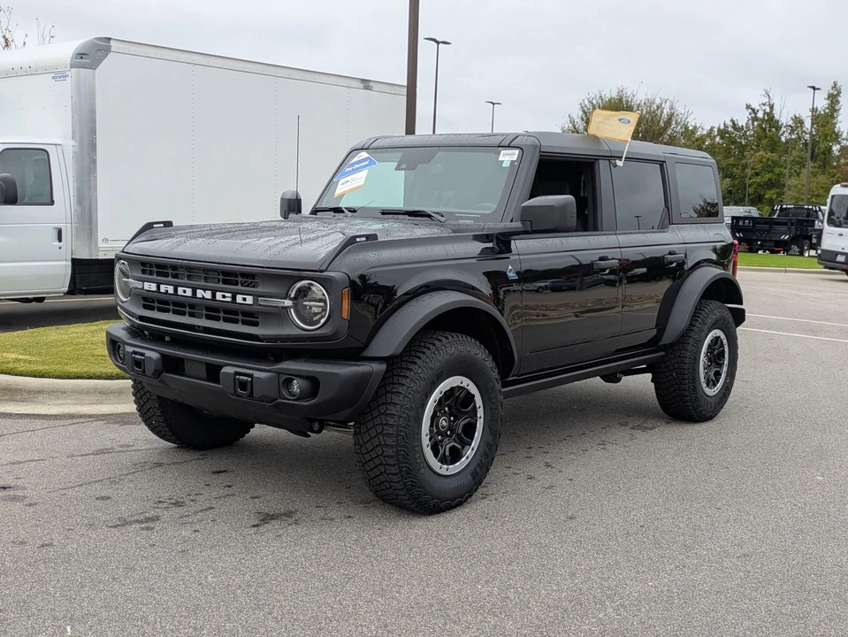 2024 Ford Bronco 6th Gen - Image 8 of 12
