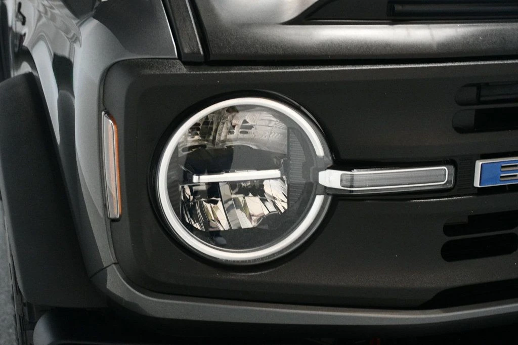 2024 Ford Bronco 6th Gen - Image 8 of 12