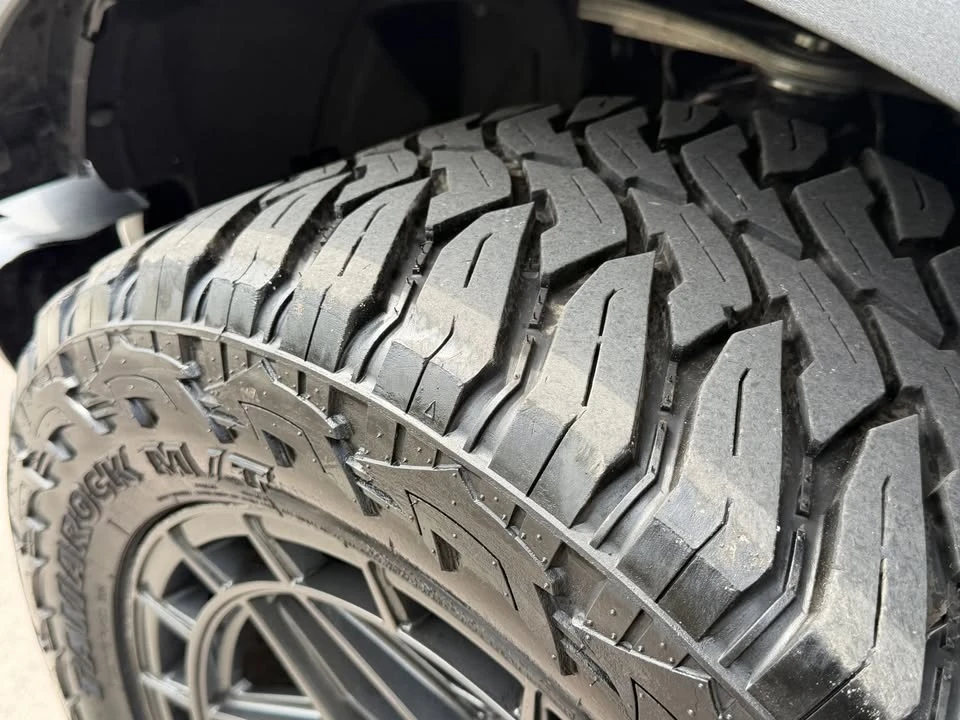 2024 Ford Bronco 6th Gen - Image 19 of 20