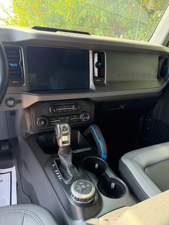 2024 Ford Bronco 6th Gen - Image 14 of 15