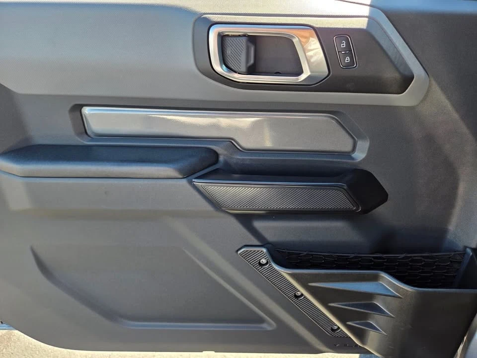 2024 Ford Bronco 6th Gen - Image 17 of 20