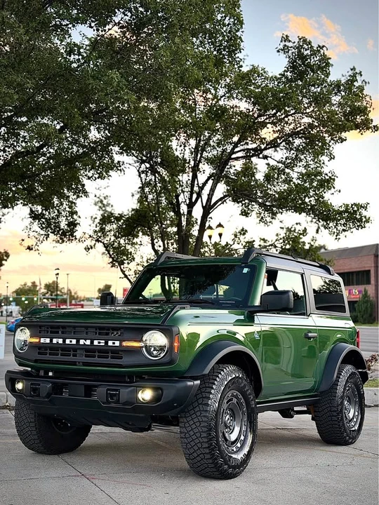 2024 Ford Bronco 6th Gen - Image 2 of 14
