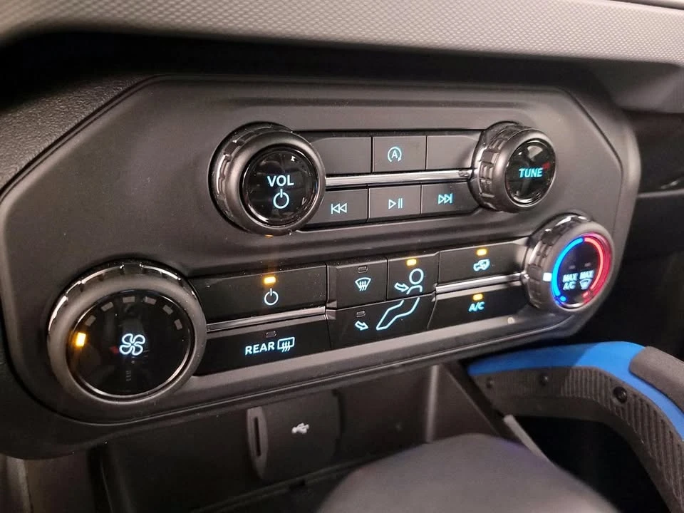 2024 Ford Bronco 6th Gen - Image 7 of 13
