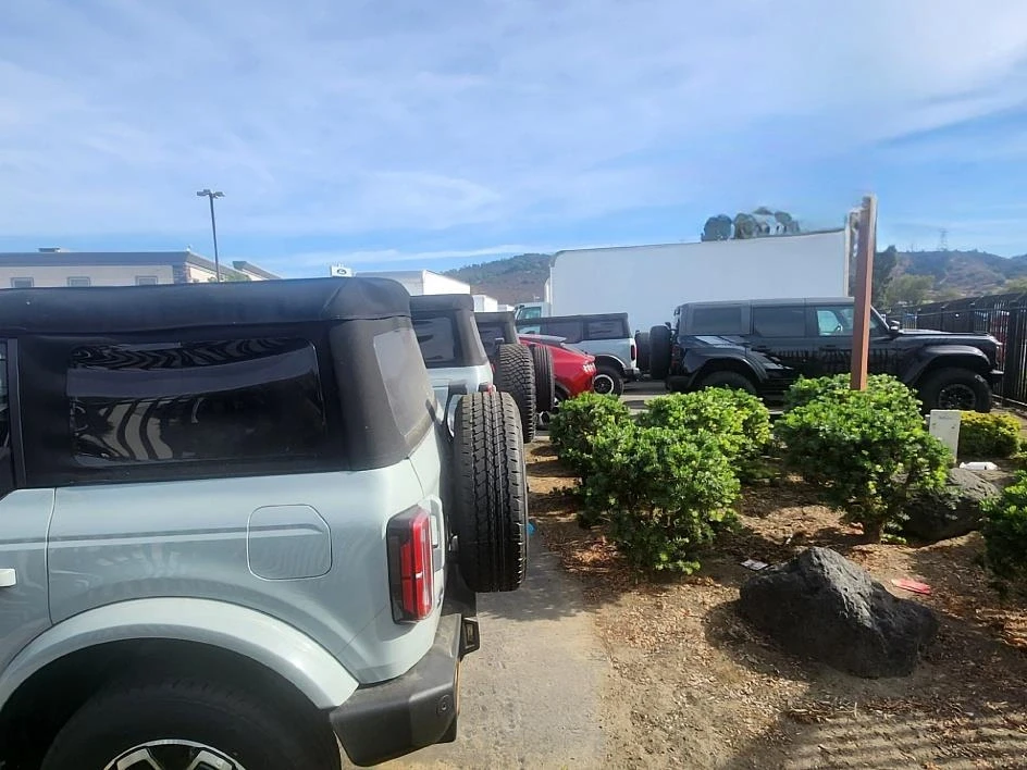 2024 Ford Bronco 6th Gen - Image 4 of 12