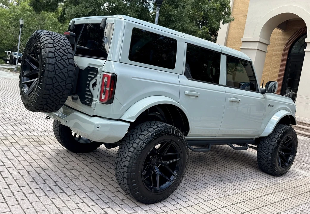 2024 Ford Bronco 6th Gen - Image 13 of 21