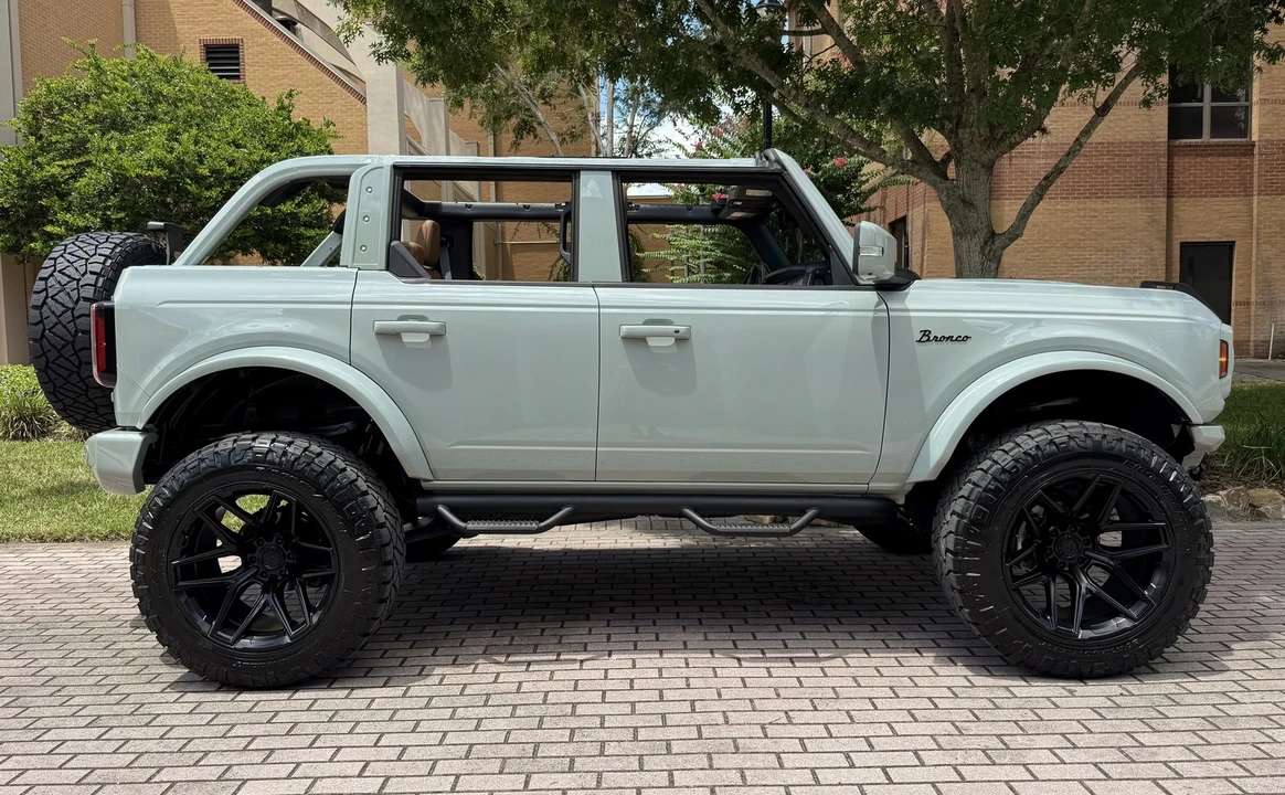 2024 Ford Bronco 6th Gen - Image 20 of 21