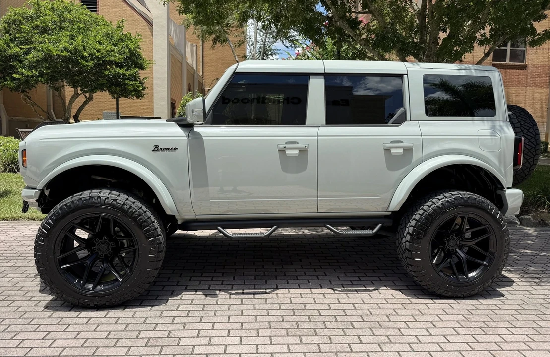 2024 Ford Bronco 6th Gen - Image 4 of 21