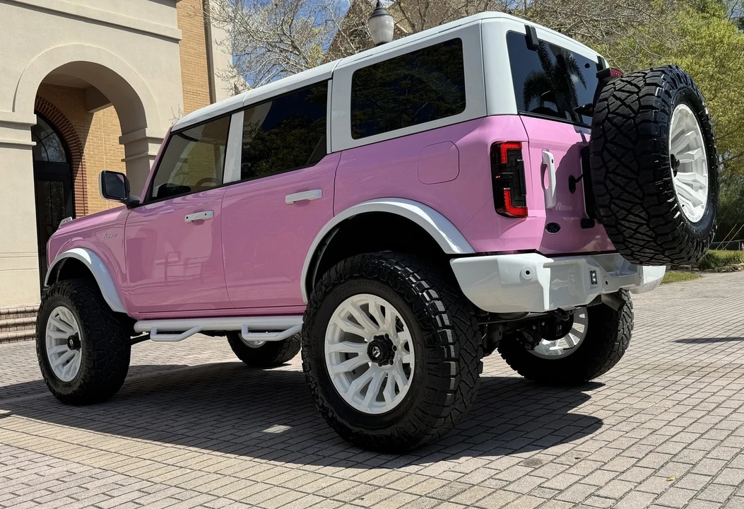 2024 Ford Bronco 6th Gen - Image 18 of 21