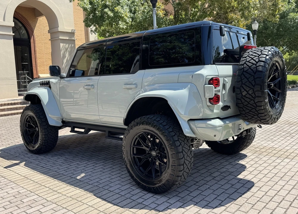 2024 Ford Bronco Raptor 6th Gen - Image 11 of 21