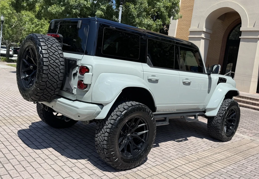 2024 Ford Bronco Raptor 6th Gen - Image 12 of 21