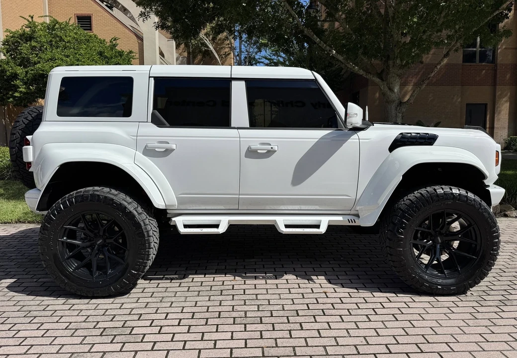 2024 Ford Bronco Raptor 6th Gen - Image 2 of 21