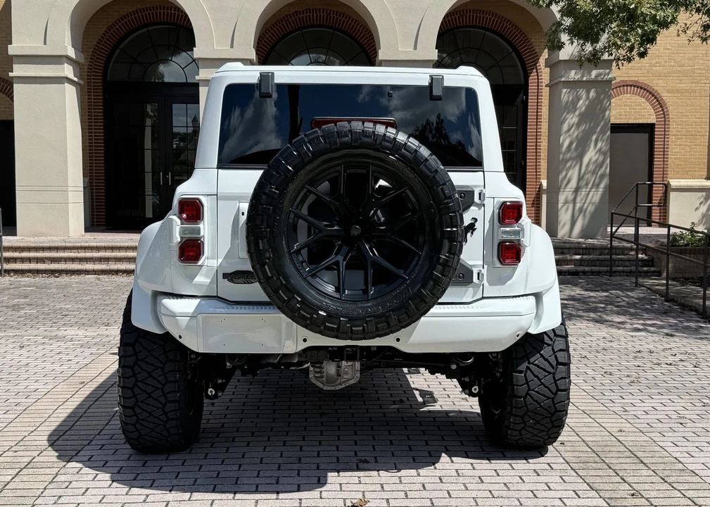 2024 Ford Bronco Raptor 6th Gen - Image 19 of 21