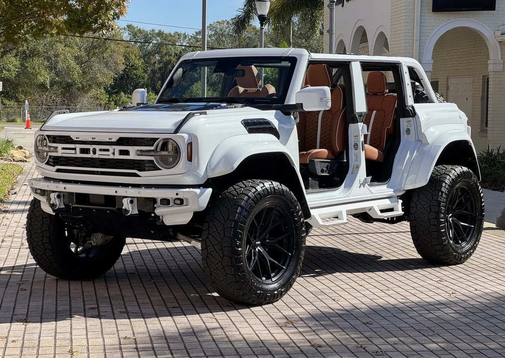 2024 Ford Bronco Raptor 6th Gen - Image 16 of 21