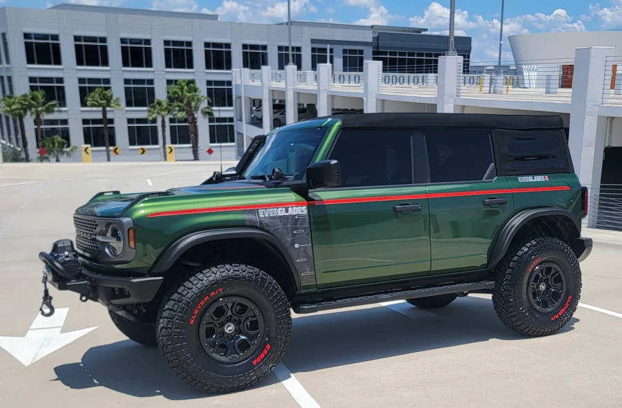 2024 Ford Bronco 6th Gen - Image 9 of 31