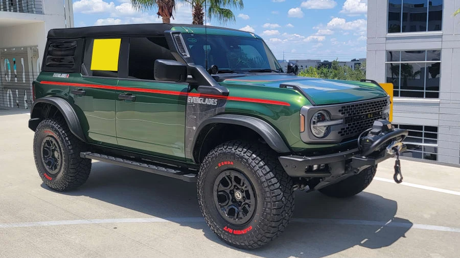2024 Ford Bronco 6th Gen - Image 28 of 31