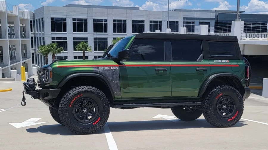 2024 Ford Bronco 6th Gen - Image 20 of 31