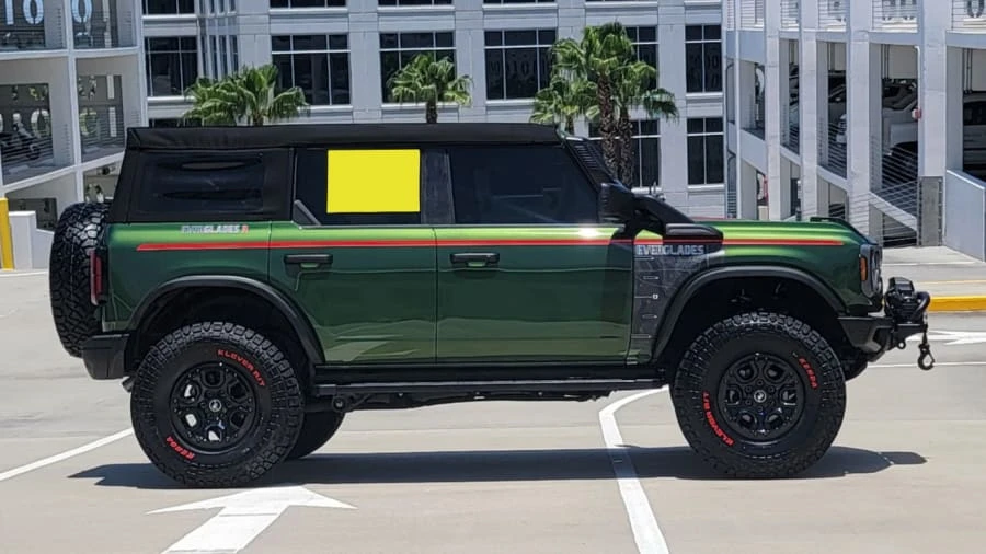 2024 Ford Bronco 6th Gen - Image 16 of 31
