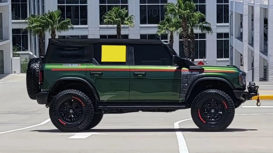 2024 Ford Bronco 6th Gen - Image 10 of 31