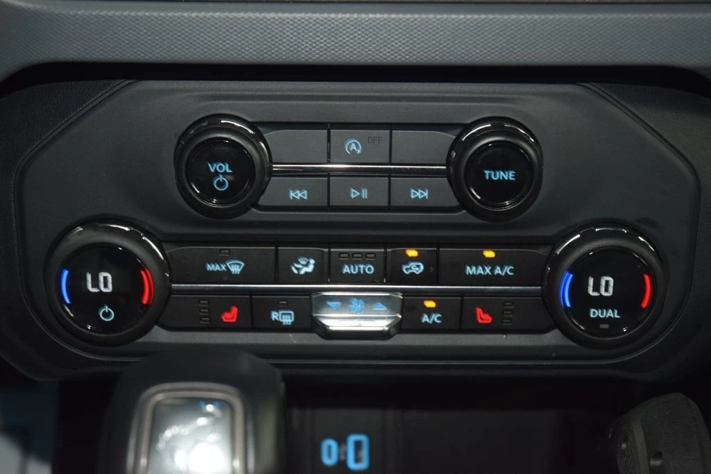 2024 Ford Bronco 6th Gen - Image 30 of 31