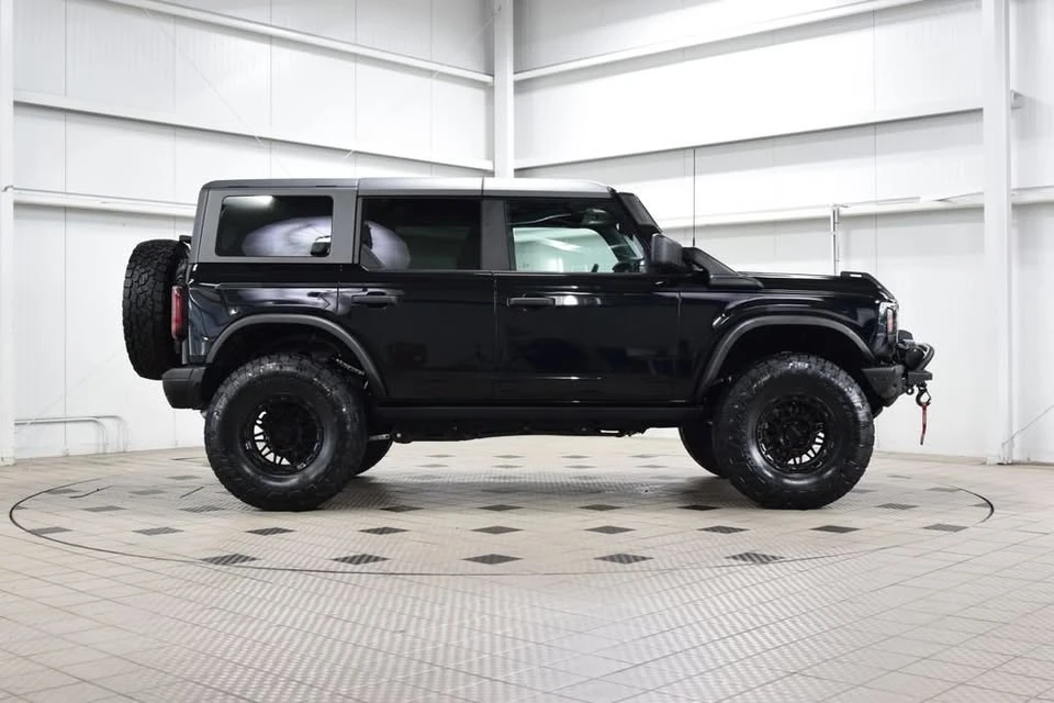 2024 Ford Bronco 6th Gen - Image 8 of 17