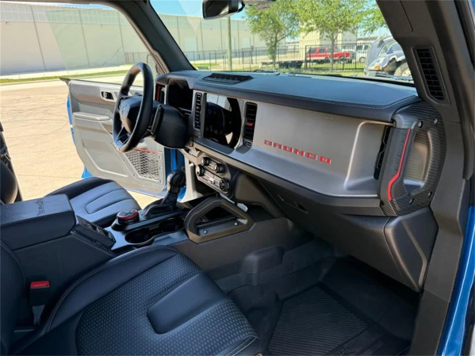 2024 Ford Bronco 6th Gen - Image 4 of 11