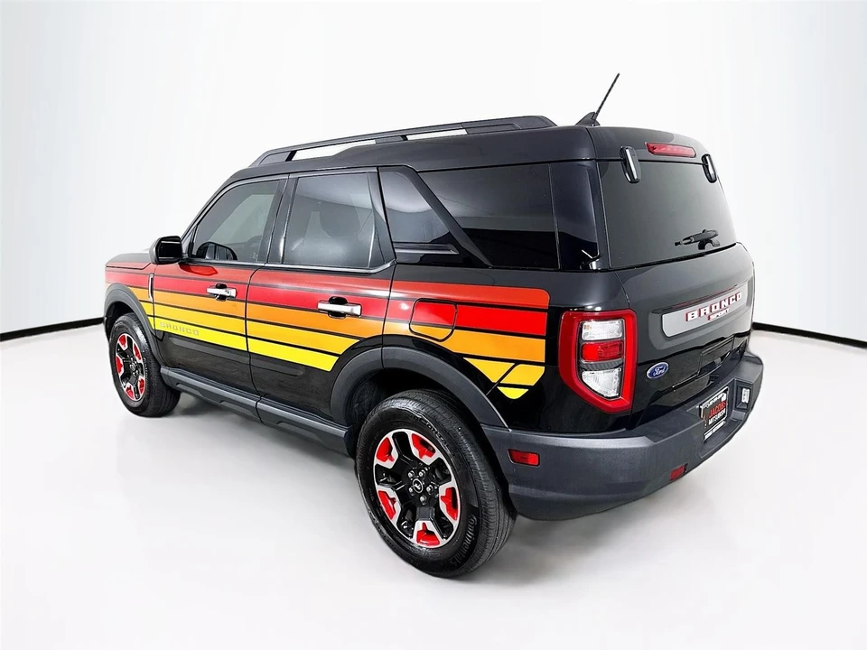 2024 Ford Bronco 6th Gen - Image 5 of 13