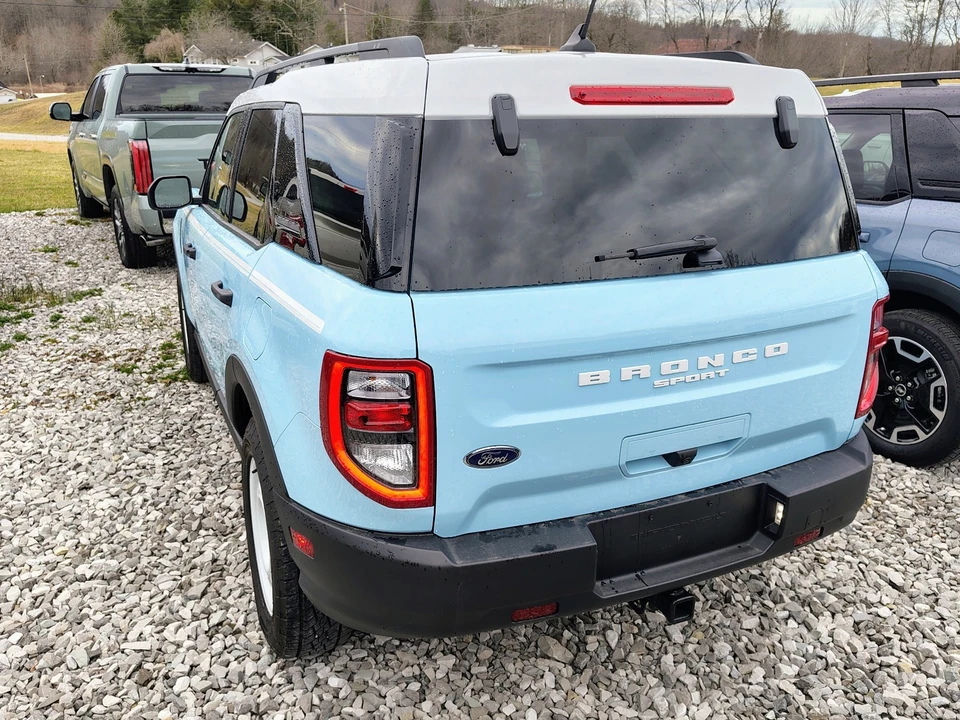 2024 Ford Bronco 6th Gen - Image 11 of 21