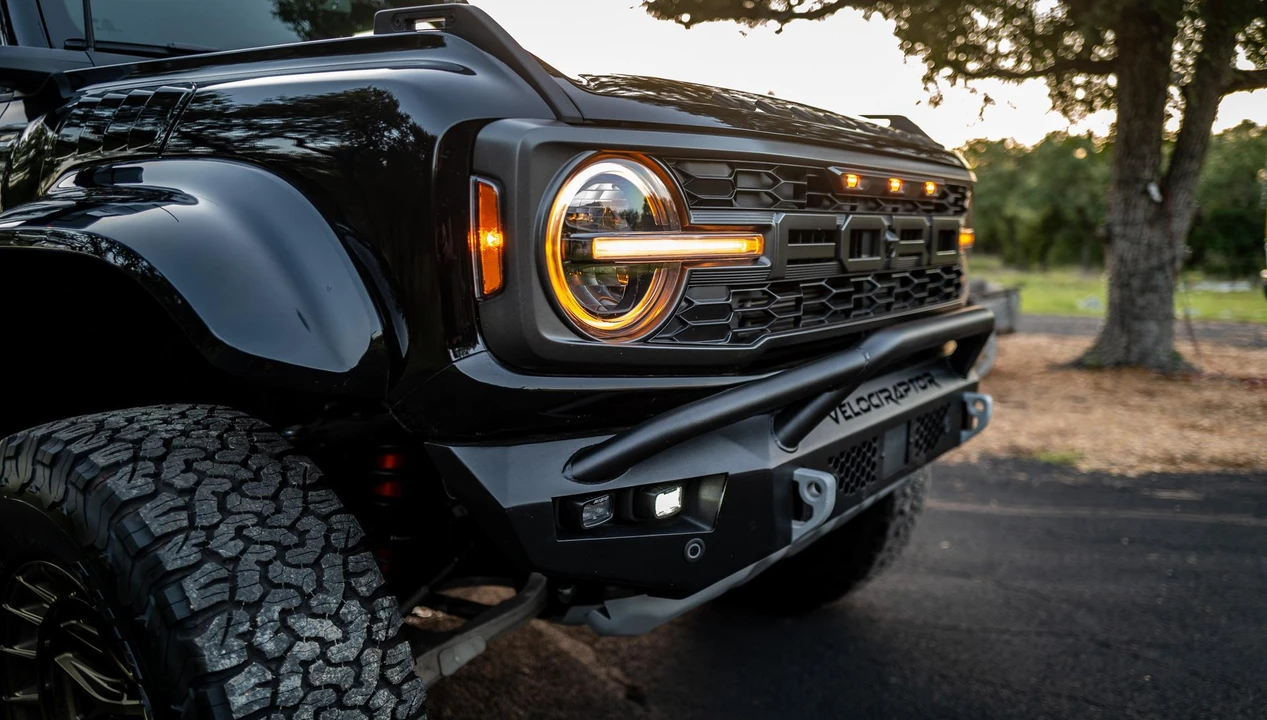 2024 Ford Bronco Raptor 6th Gen - Image 14 of 31