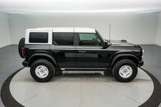 2024 Ford Bronco 6th Gen - Image 4 of 21
