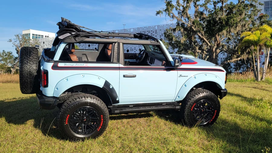 2024 Ford Bronco 6th Gen - Image 19 of 26