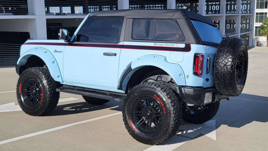 2024 Ford Bronco 6th Gen - Image 17 of 26