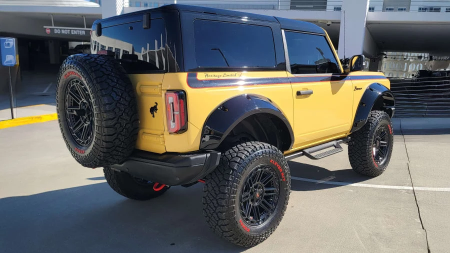 2024 Ford Bronco 6th Gen - Image 30 of 31