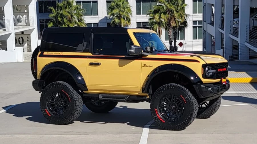 2024 Ford Bronco 6th Gen - Image 10 of 31