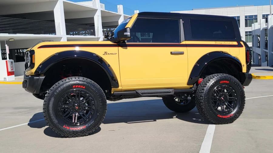 2024 Ford Bronco 6th Gen - Image 11 of 31