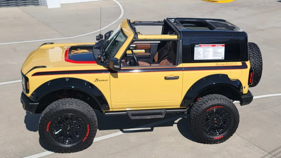 2024 Ford Bronco 6th Gen - Image 2 of 31