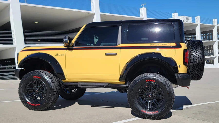 2024 Ford Bronco 6th Gen - Image 17 of 31