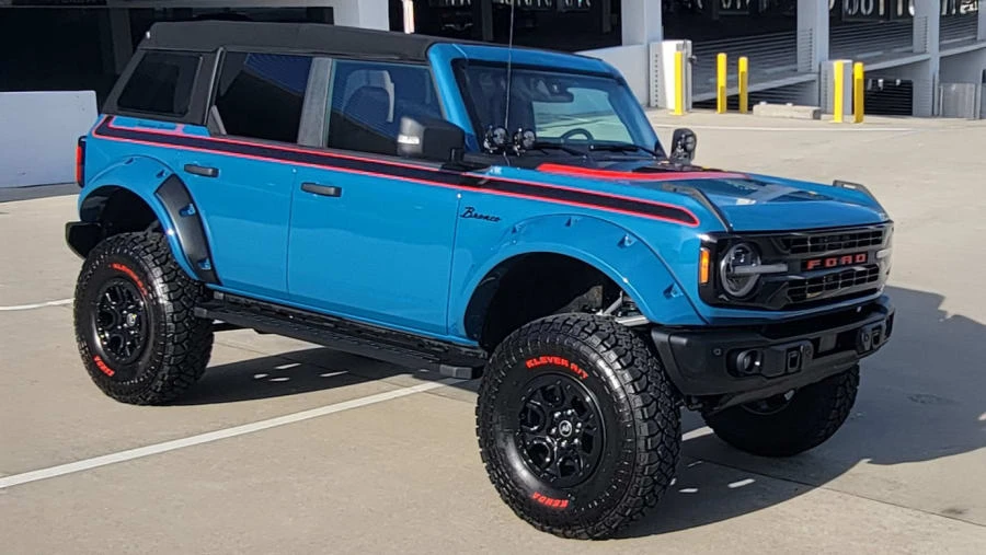 2024 Ford Bronco 6th Gen - Image 15 of 23
