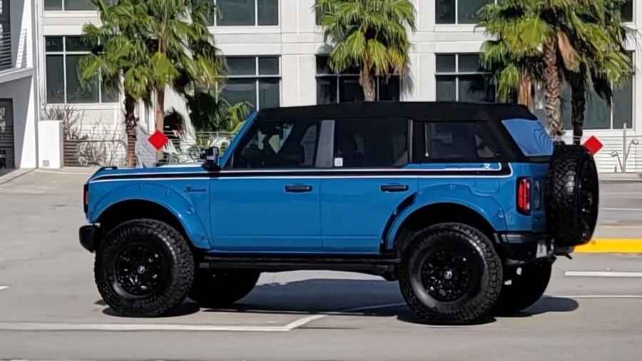 2024 Ford Bronco 6th Gen - Image 2 of 26