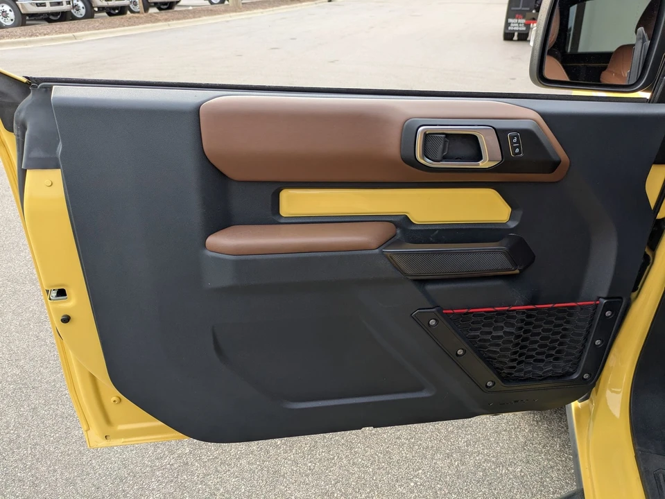 2024 Ford Bronco 6th Gen - Image 15 of 21
