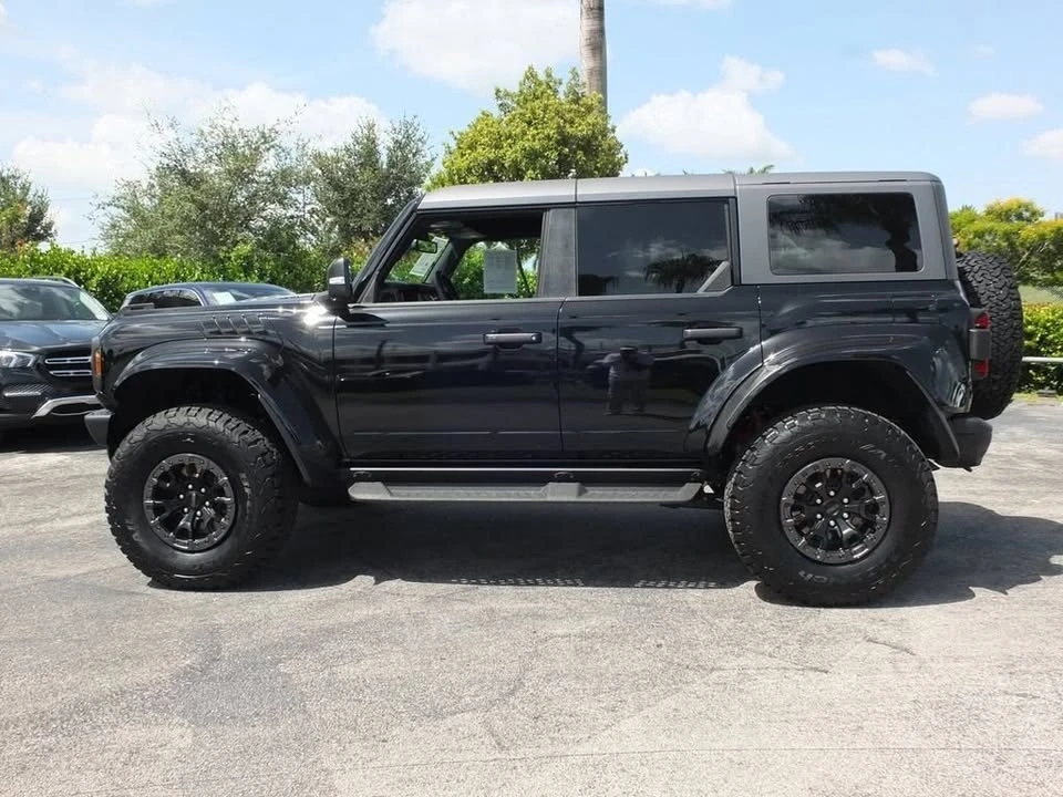 2024 Ford Bronco 6th Gen - Image 11 of 19