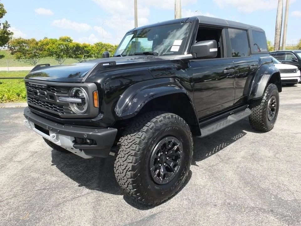 2024 Ford Bronco 6th Gen - Image 2 of 19