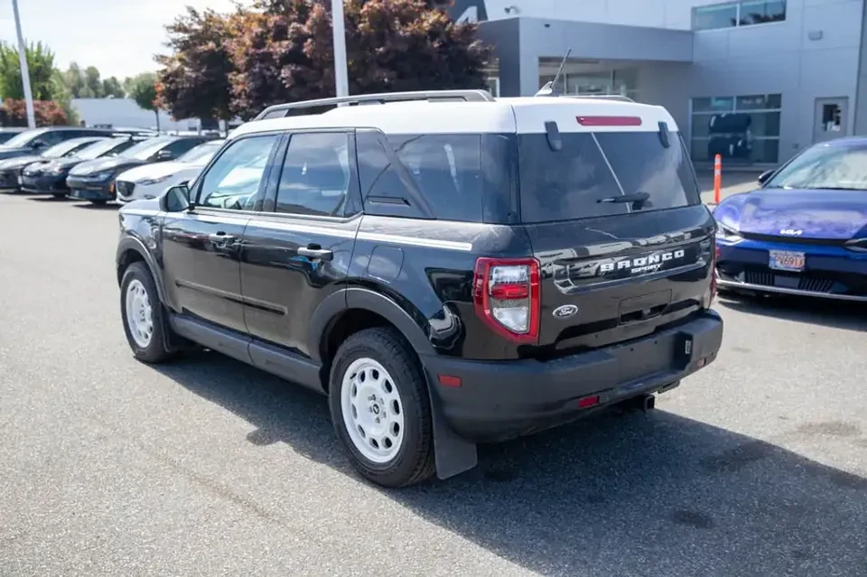 2024 Ford Bronco 6th Gen - Image 4 of 17